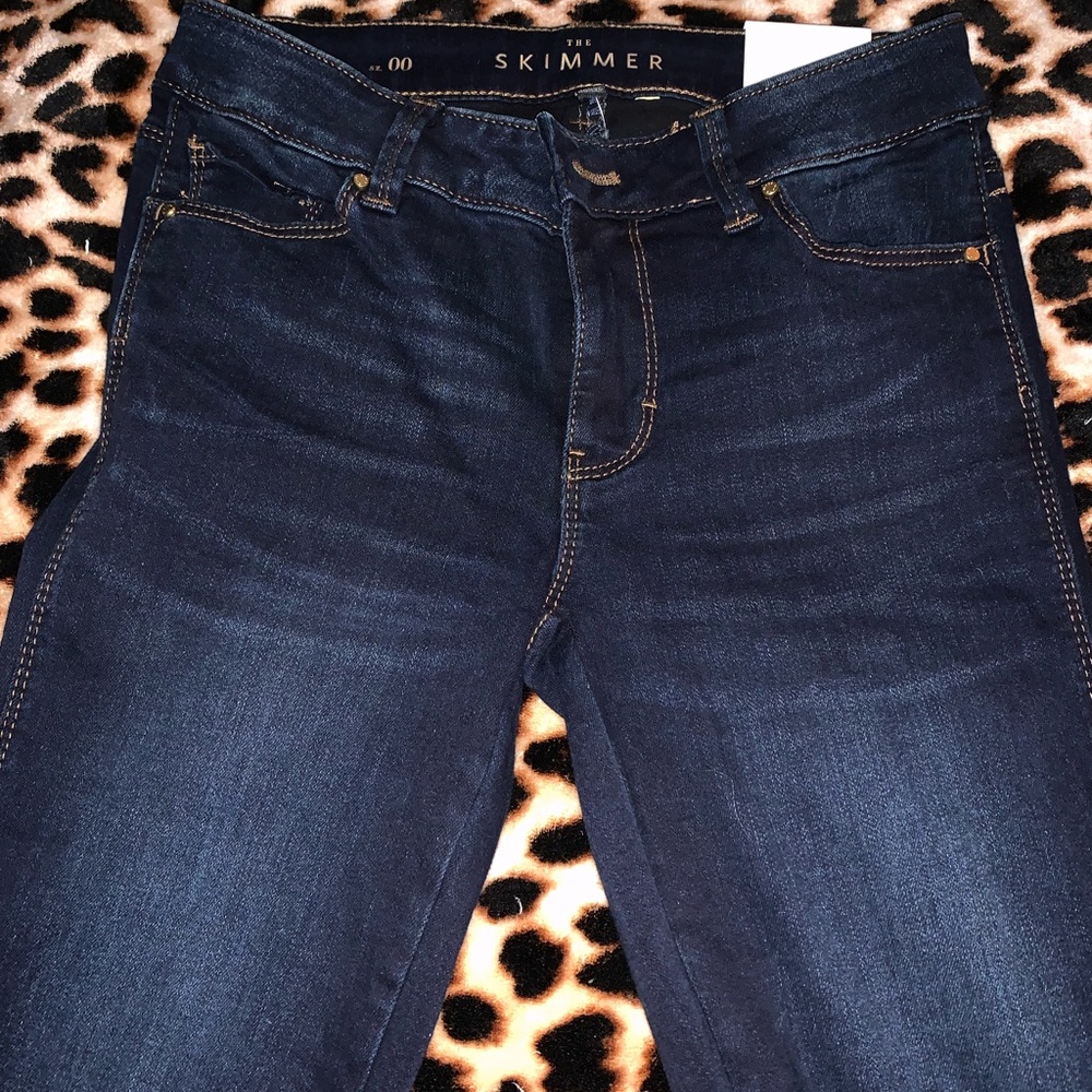 White House black market skinny jeans